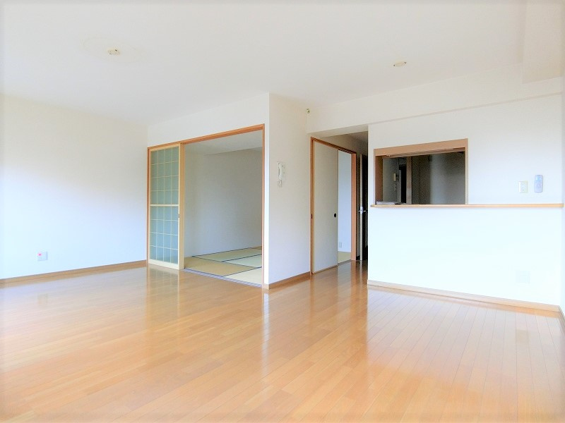 マンションヴェルテスⅡ　の居間・リビング