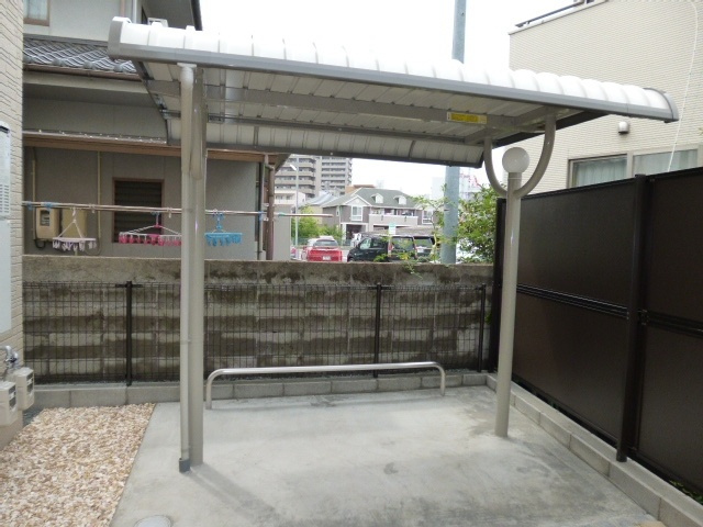 倉敷市老松町３丁目のアパートのその他共用部分|自転車置き場