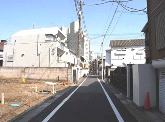 【前面道路含む現地写真】 | 目黒区五本木3丁目売地8980万円前面道路1
