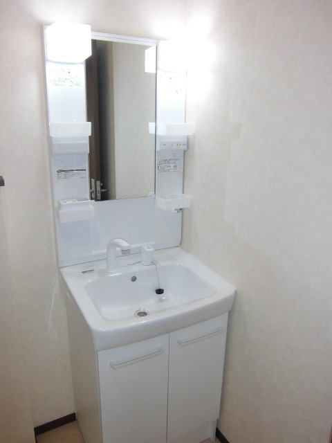 フォレスト緑が丘の独立洗面台