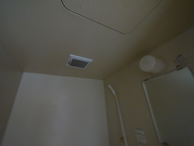 リバーサイド100の浴室|コンパクトで使いやすいお風呂です