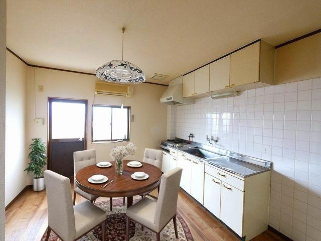 リバーサイド100の居間・リビング|CGで家具等を配置したもので家具等は含まれません