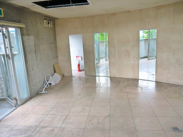 川原城テナントの内装