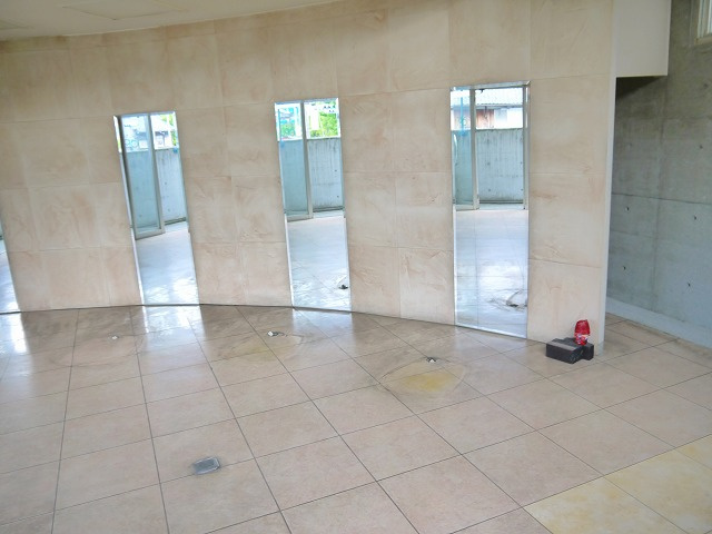 川原城テナントの内装