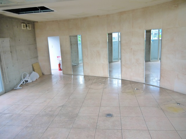 川原城テナントの内装