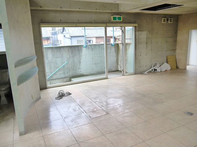 川原城テナントの内装