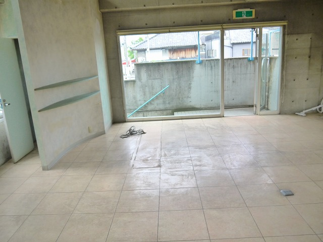 川原城テナントの内装