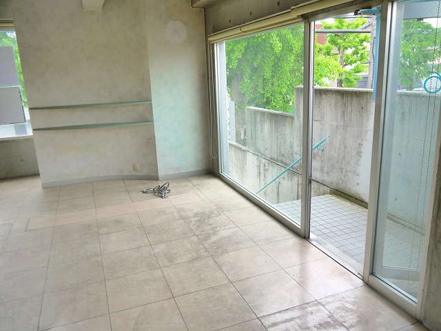 川原城テナントの内装