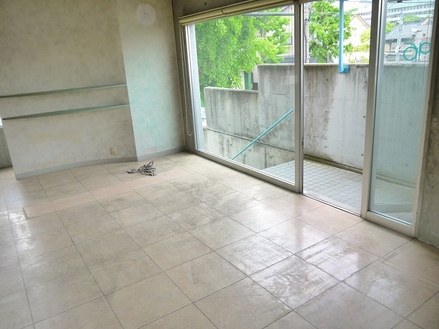 川原城テナントの内装