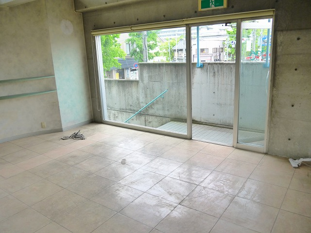 川原城テナントの内装