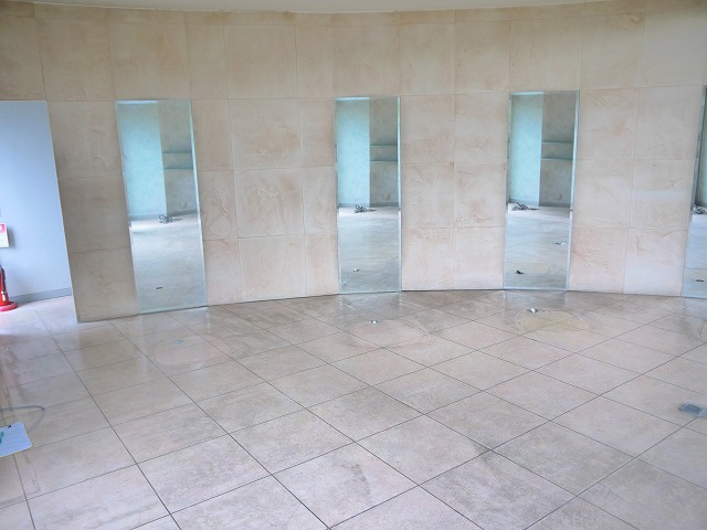 川原城テナントの内装