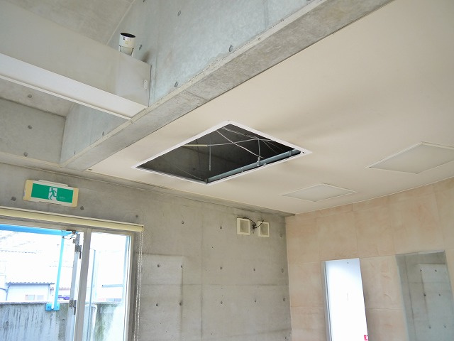 川原城テナントの内装