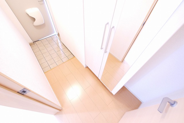 ワイズの玄関|明るい玄関です