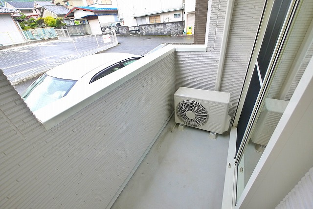 ワイズのバルコニー|陽当たり良好なバルコニーです