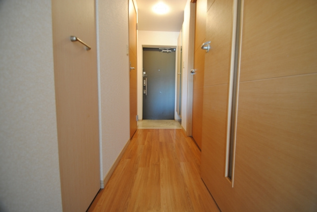 レジデンス・グリンダの玄関|内装イメージ：同物件別室