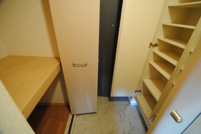 レジデンス・グリンダの収納|内装イメージ：同物件別室