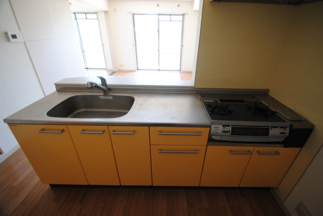 レジデンス・グリンダのキッチン|内装イメージ：同物件別室