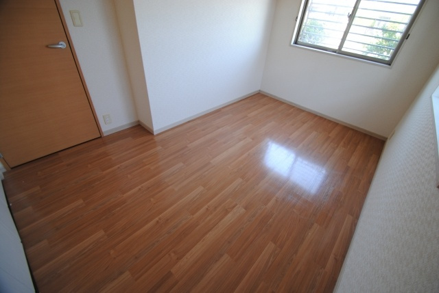 レジデンス・グリンダの洋室|内装イメージ：同物件別室