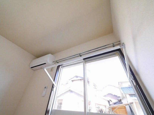 阪和阪手ドミールA棟の設備|室内物干しです