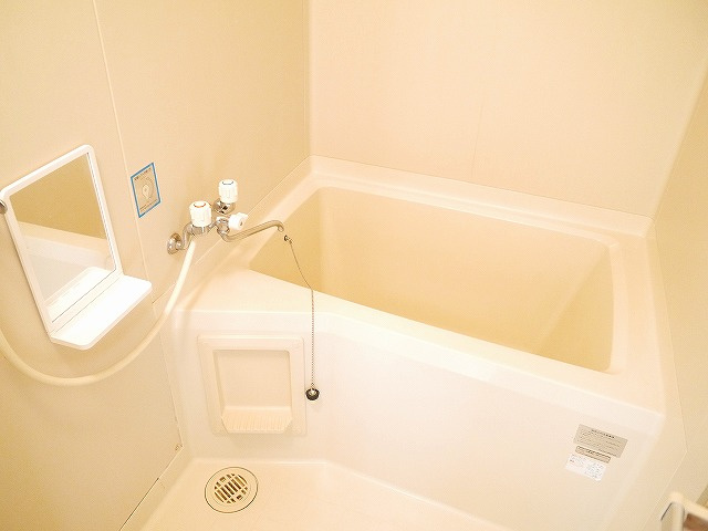 阪和阪手ドミールＡの浴室|ゆったり過ごせるお風呂です