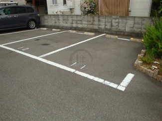 【駐車場】