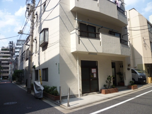 内田ビルの外観