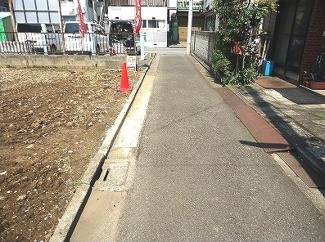 【前面道路含む現地写真】 | 大田区中央8丁目建築条件付売地2689.6万円前面道路