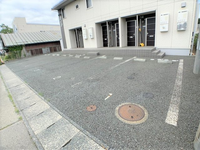 ガイアの駐車場