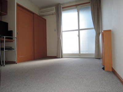 【寝室】 | ピュア