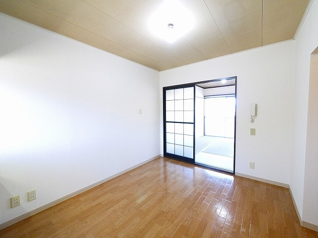 ピノハイツのその他|明るいお部屋です