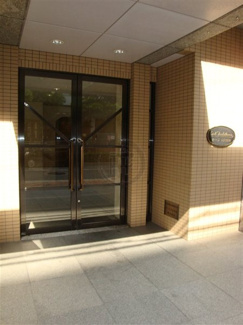 【エントランス】 | 正面玄関
