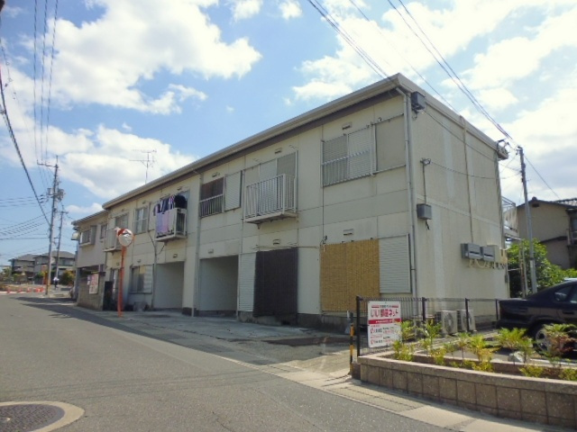 倉敷市中庄のアパートの外観
