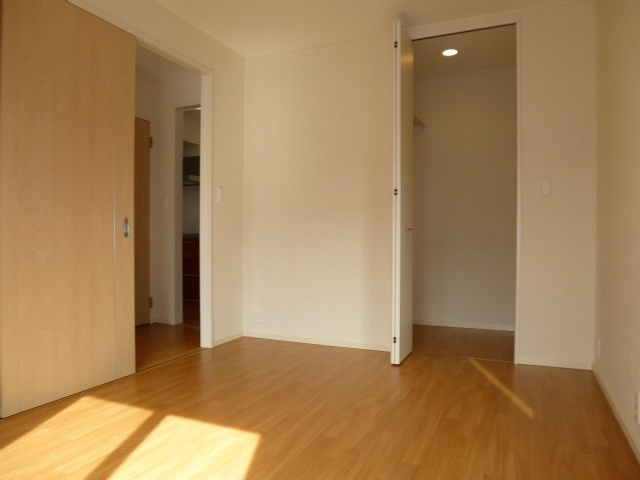 わかばⅡの寝室|洋室