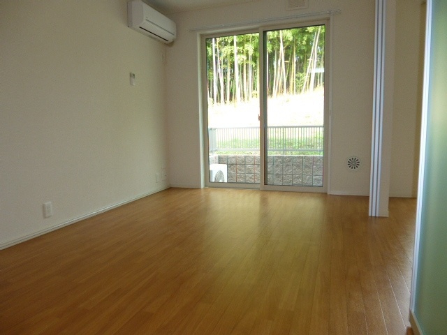 わかばⅡの居間・リビング