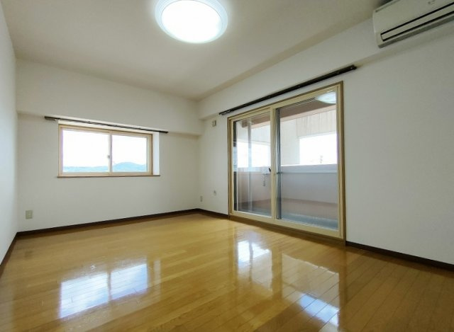 Schon burg〜2005〜の内装