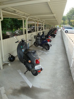【駐車場】 | 敷地内バイク置き場