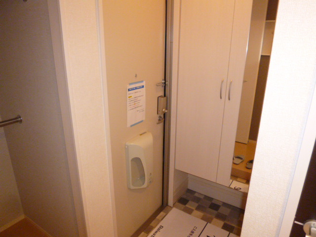 倉敷市連島町鶴新田のアパートの玄関