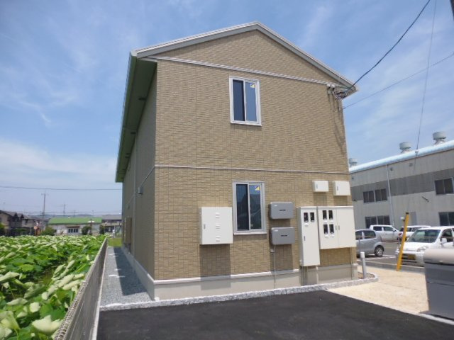 リーフの外観