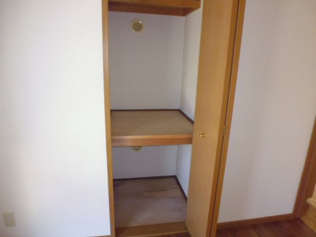 クレストール夏澤Ｂの収納