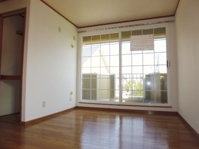 クレストール夏澤Ｂの居間・リビング