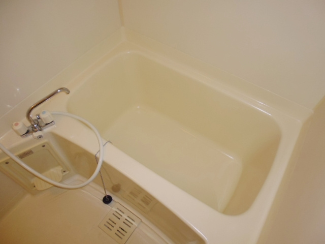 クレストール夏澤Ｂの浴室