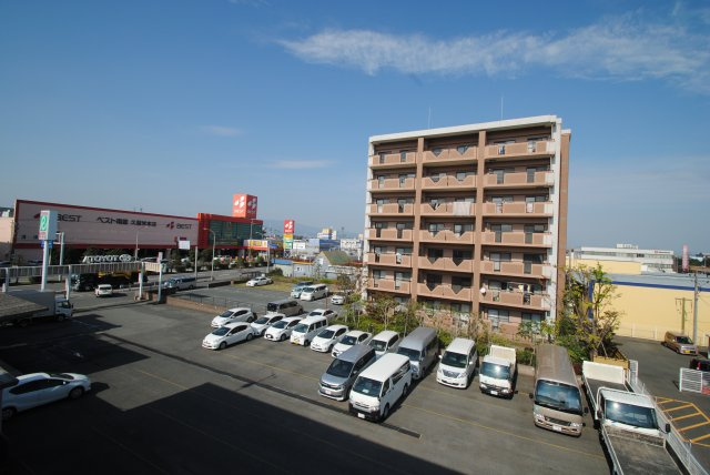 久留米市東合川５丁目の賃貸マンションの外観