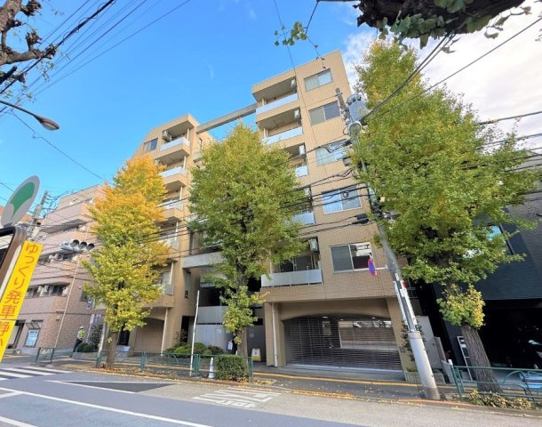 【外観】 | ヒルコート千駄木 | ヒルコート千駄木は、閑静な住環境にある低層マンションです。