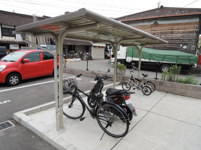 【その他共用部分】 | レオネクストリバーサイド柏原 | ☆屋根付き駐輪場☆
