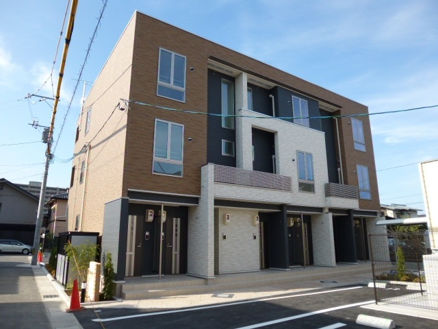 倉敷市浜町２丁目のアパートの外観