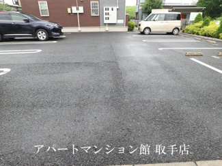 【駐車場】