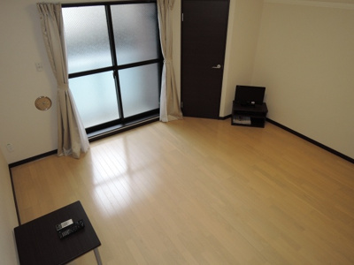 【洋室】 | レオネクストウイング片山