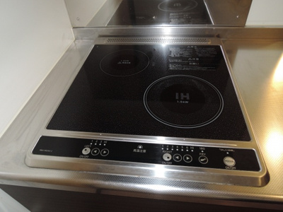 【キッチン】 | レオネクストウイング片山 | ☆ＩＨコンロ＆ラジエントヒーター☆