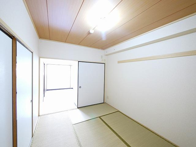 グリーンパークコートの和室|フローリングだけでなく、和室もあります