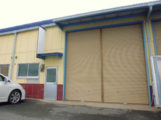岡山市南区箕島の倉庫の外観